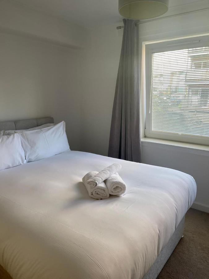Pass The Keys Lovely 2Bedroom Flat With Balcony Edinburgh Exterior photo