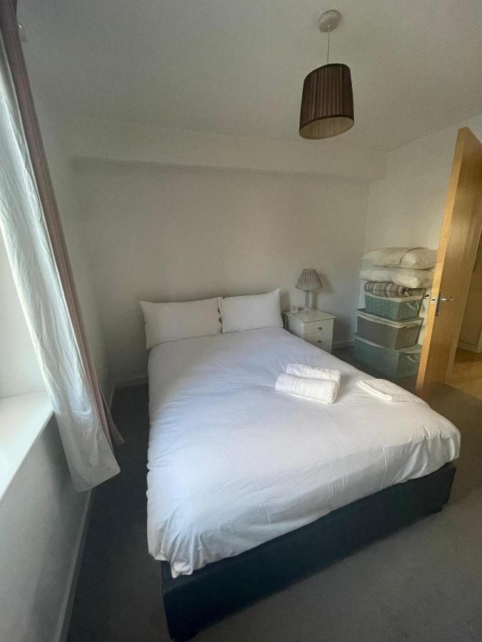 Pass The Keys Lovely 2Bedroom Flat With Balcony Edinburgh Exterior photo