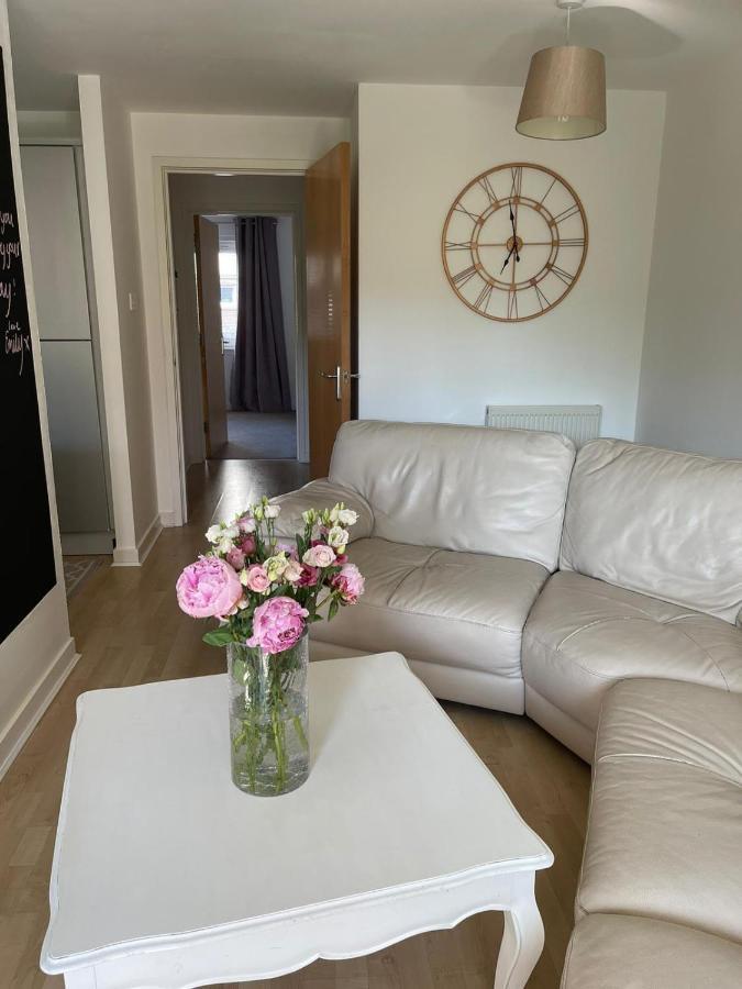 Pass The Keys Lovely 2Bedroom Flat With Balcony Edinburgh Exterior photo